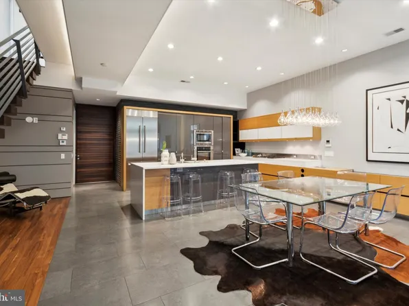 1012 N 3rd St, Philadelphia, PA 19123