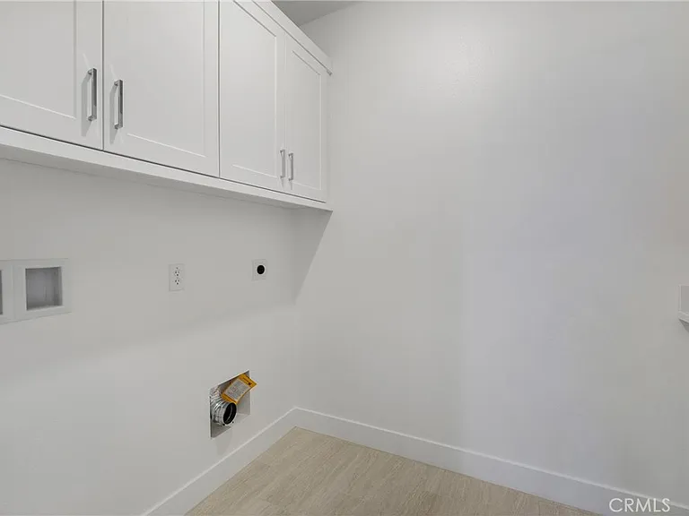 141 Dolores — Photo 37