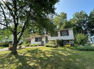 4166 Balboa Dr, Liverpool, NY 13090