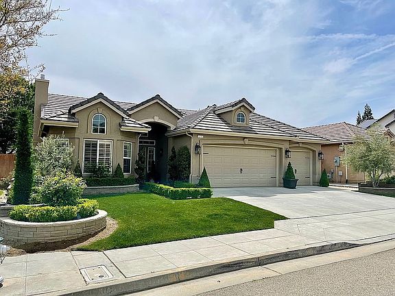 2nd image of 1083 E Olympic Dr