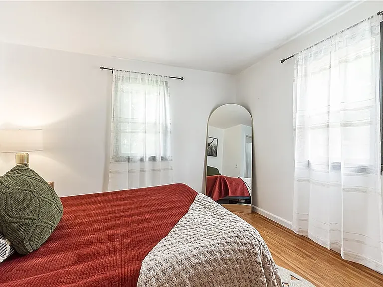 105 Southview Ter — Photo 16