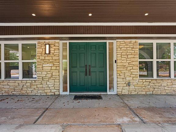 4th image of 3008 Cedarlawn Cir