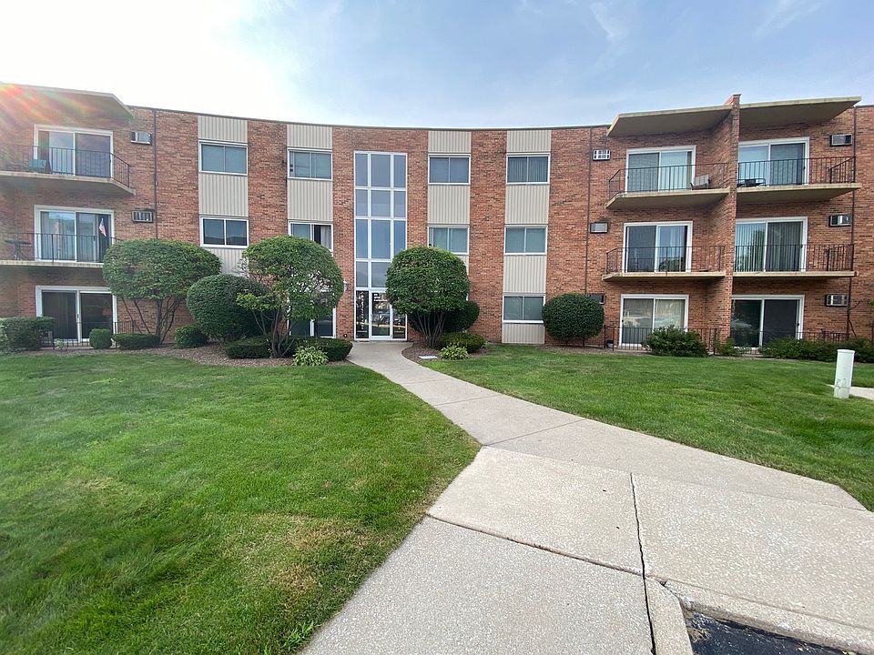 1st image of 9724 S Karlov Ave #4-302