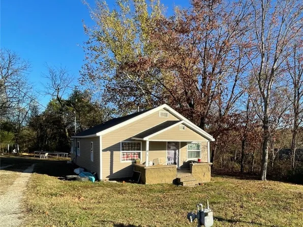 511 McKennon St, Berryville, AR 72616