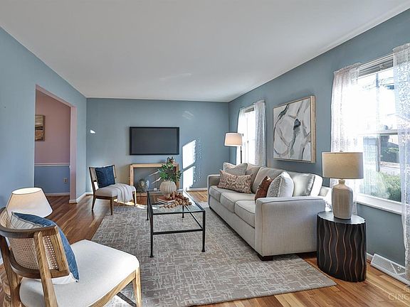 4th image of 7939 Hoy Ct