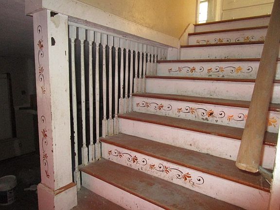 Stairs hardwood
