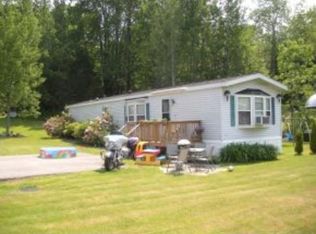 166 Colgate Rd, Newmarket, NH 03857