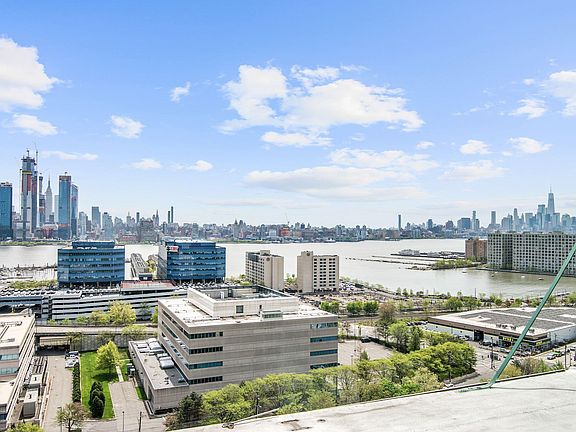 New York View From Living Room!