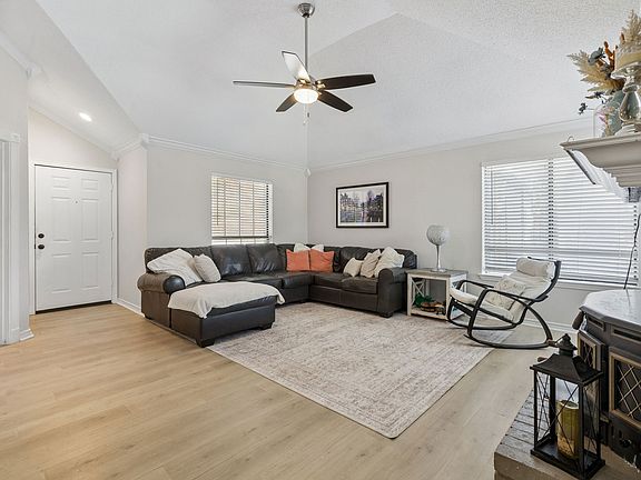 4th image of 7808 Cornell Dr