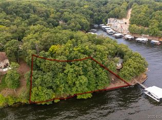 11 Bayliner Dr, Sunrise Beach, MO 65079