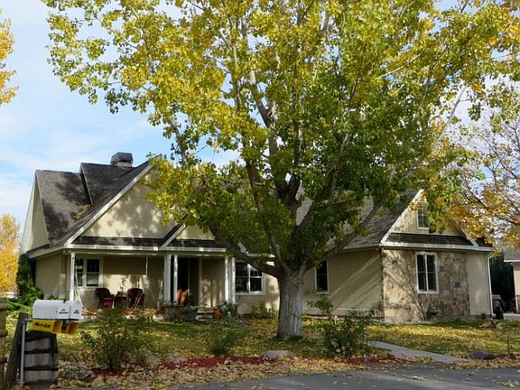 3rd image of 1800 Monta Vista Ct