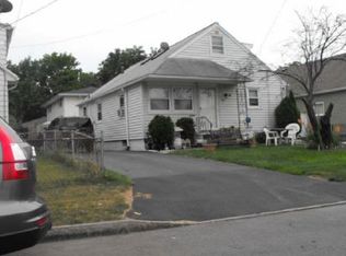 225 Freeland St, Rochester, NY 14606