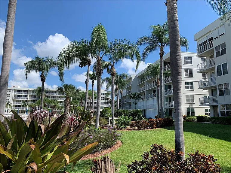6061 Bahia Del Mar Cir #146 — Photo 20