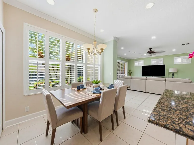 8212 Calterra Dr — Photo 16
