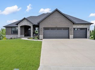 7015 Calabash St, Nixa, MO 65714