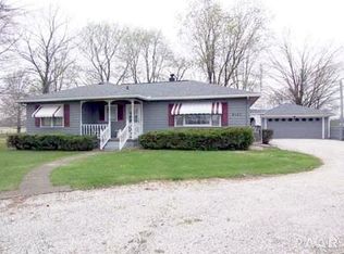 9127 S Trivoli Rd, Glasford, IL 61533