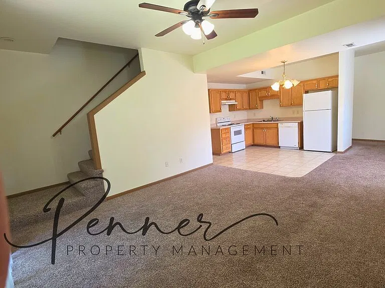 3114 S Cedar Crest Ct — Photo 2