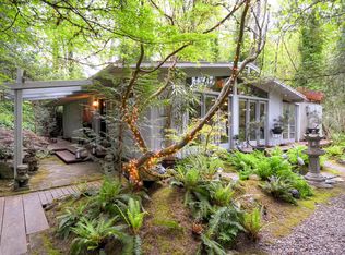 8975 NW Hoyt St, Portland, OR