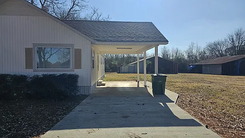 313 W Alabama St Photo 1