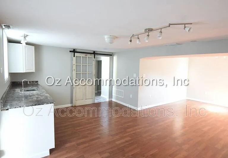 707 N Seminole Dr — Photo 23