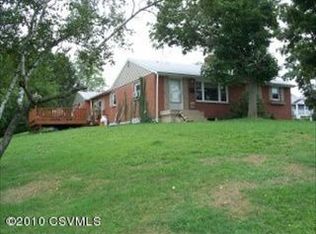 710 Hillside Dr, Watsontown, PA 17777