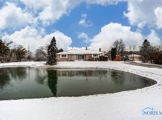 8656 Arquette Rd, Oregon, OH 43616