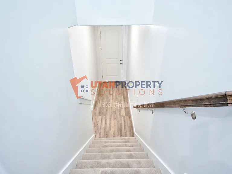 1621 N 3890 W — Photo 23