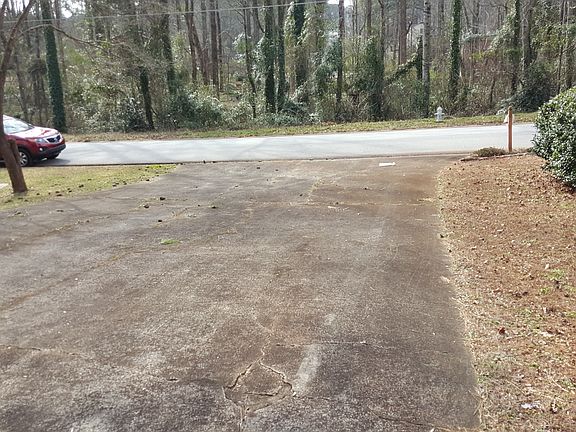 5th image of 1516 Hickory Dr