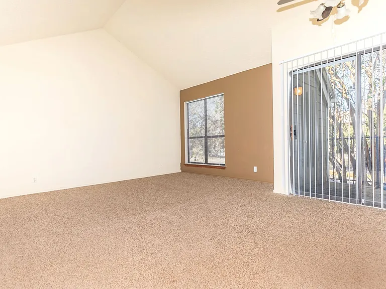 The Landing Apartments — Photo 36