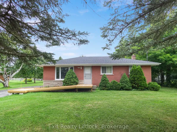 745 Baltic Dr, Selwyn, ON K9L 1L8