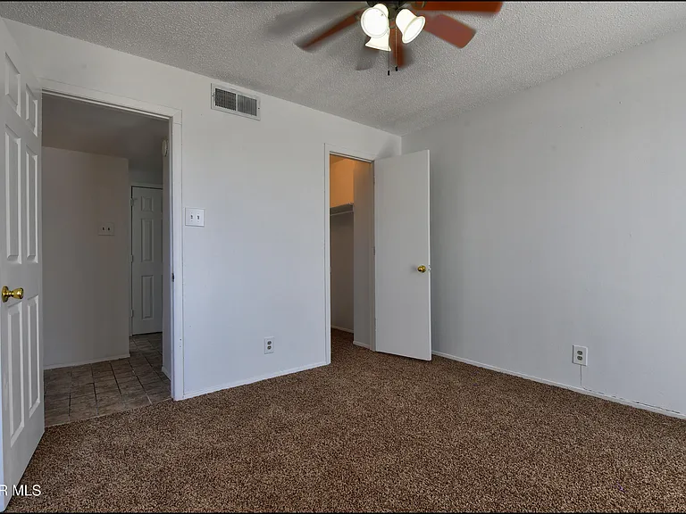 10605 Kinross Ave #B — Photo 14