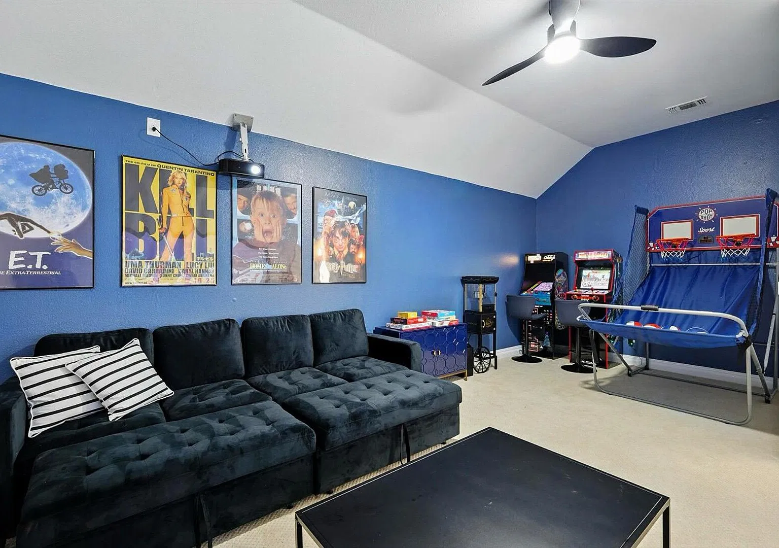 Luxury 6BR 2.5BA Home | Pool, Cinema & Game Room — Photo 4