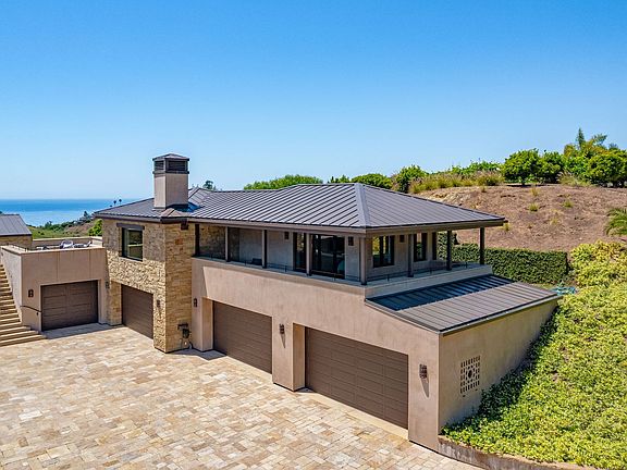 2nd image of 2700 Vista Oceano Ln