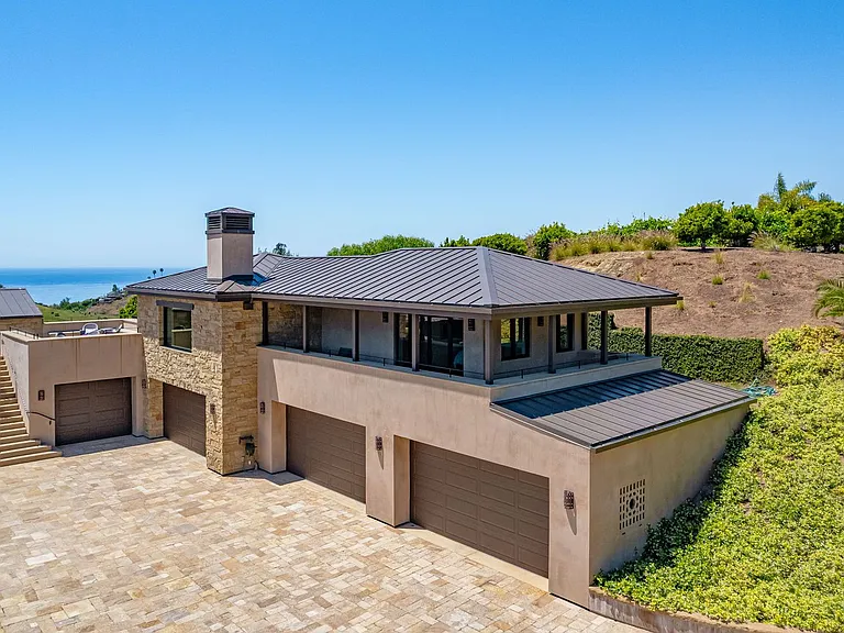 2700 Vista Oceano Ln — Photo 2