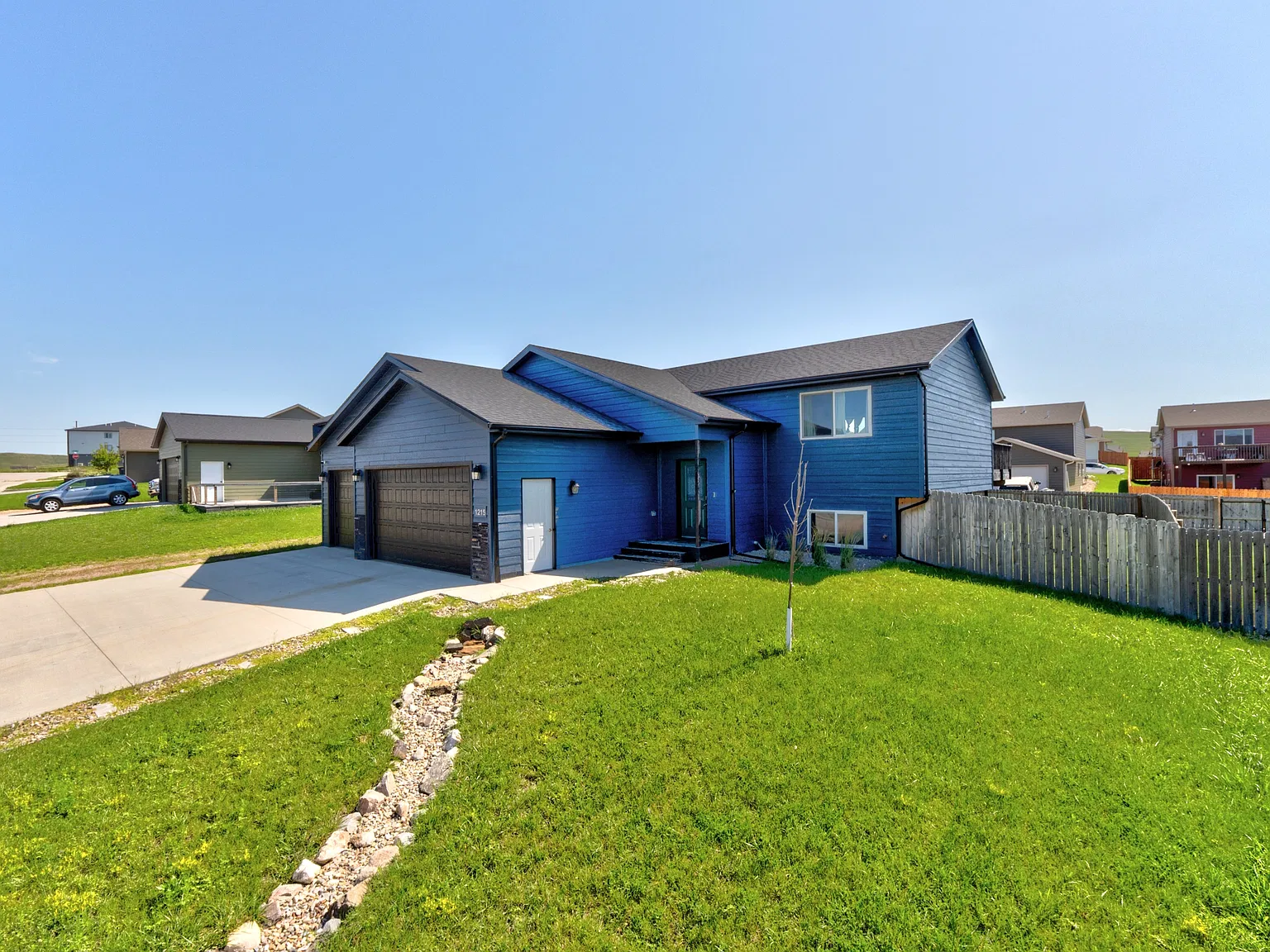 1215 Kodiak Drive - 1 — Photo 3