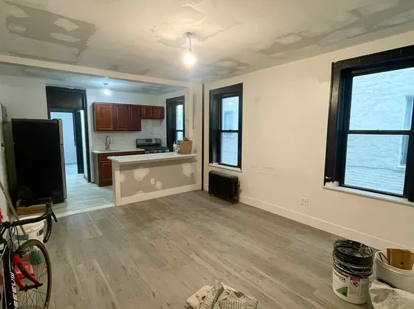 21-35 27th Street image 1 of 11