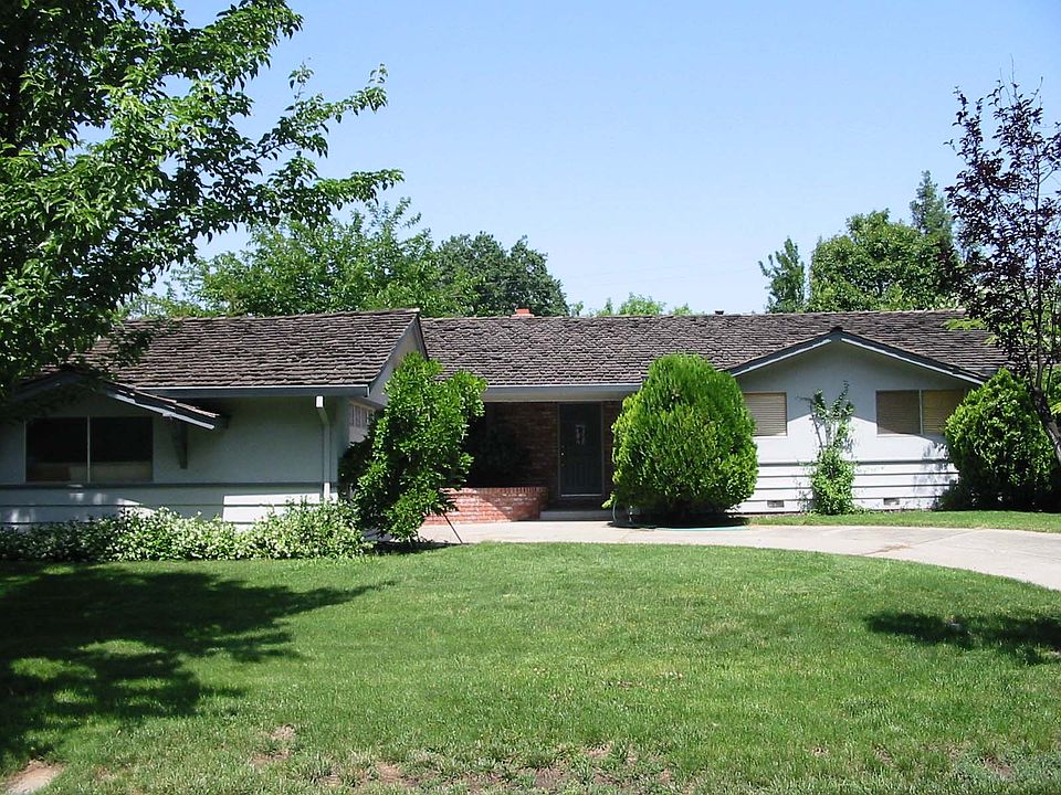 1st image of 7325 Oakcreek Dr