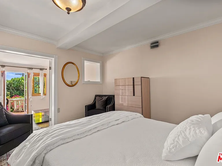 8298 Presson Pl — Photo 12