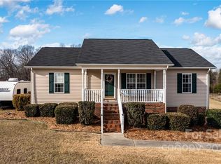 4089 Burl St, Hudson, NC 28638