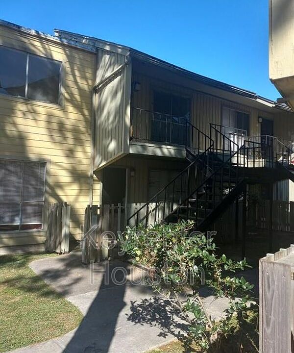 1st image of 5625 Antoine Drive #606