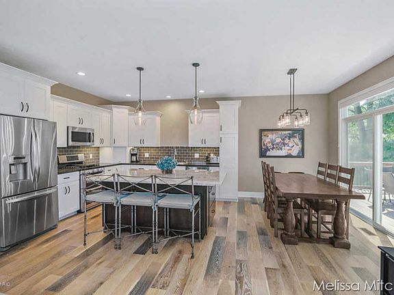 4th image of 1516 Cape Rachelle Dr SW