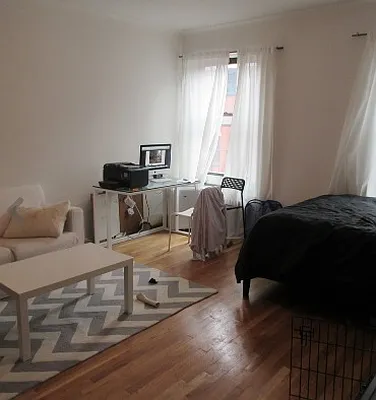 Rented by Mdrn Residential | media 5