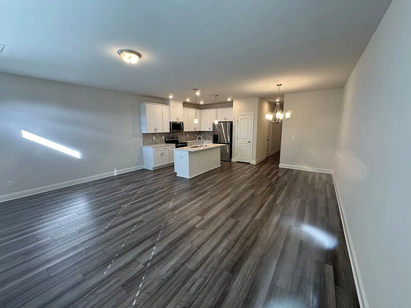 For Lease- Townhome 1.5 Miles From I40! — Photo 3