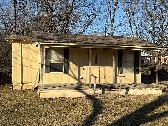 3rd image of 234 Texas St