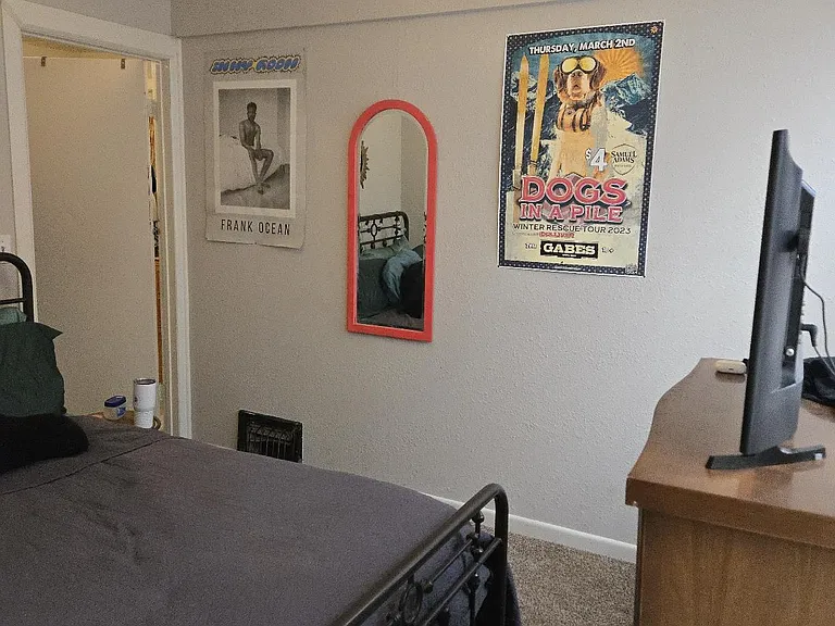1025 E Washington St #2 — Photo 7