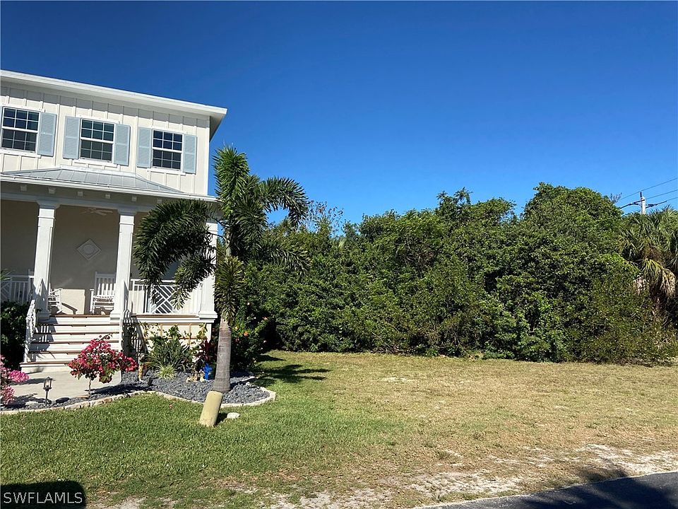 1st image of 7761 W Victoria Cove Ct