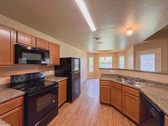 4th image of 108 McFaddan Ln