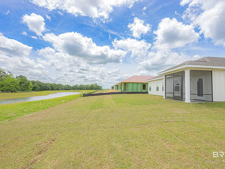 19800 Powercourt Rd — Photo 25