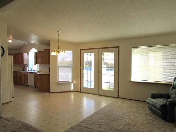 4th image of 1205 Road E.9 NE