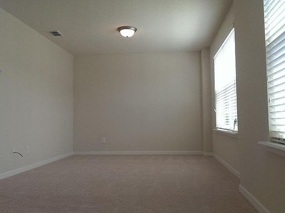 4th image of 4739 Creekside Park Ave